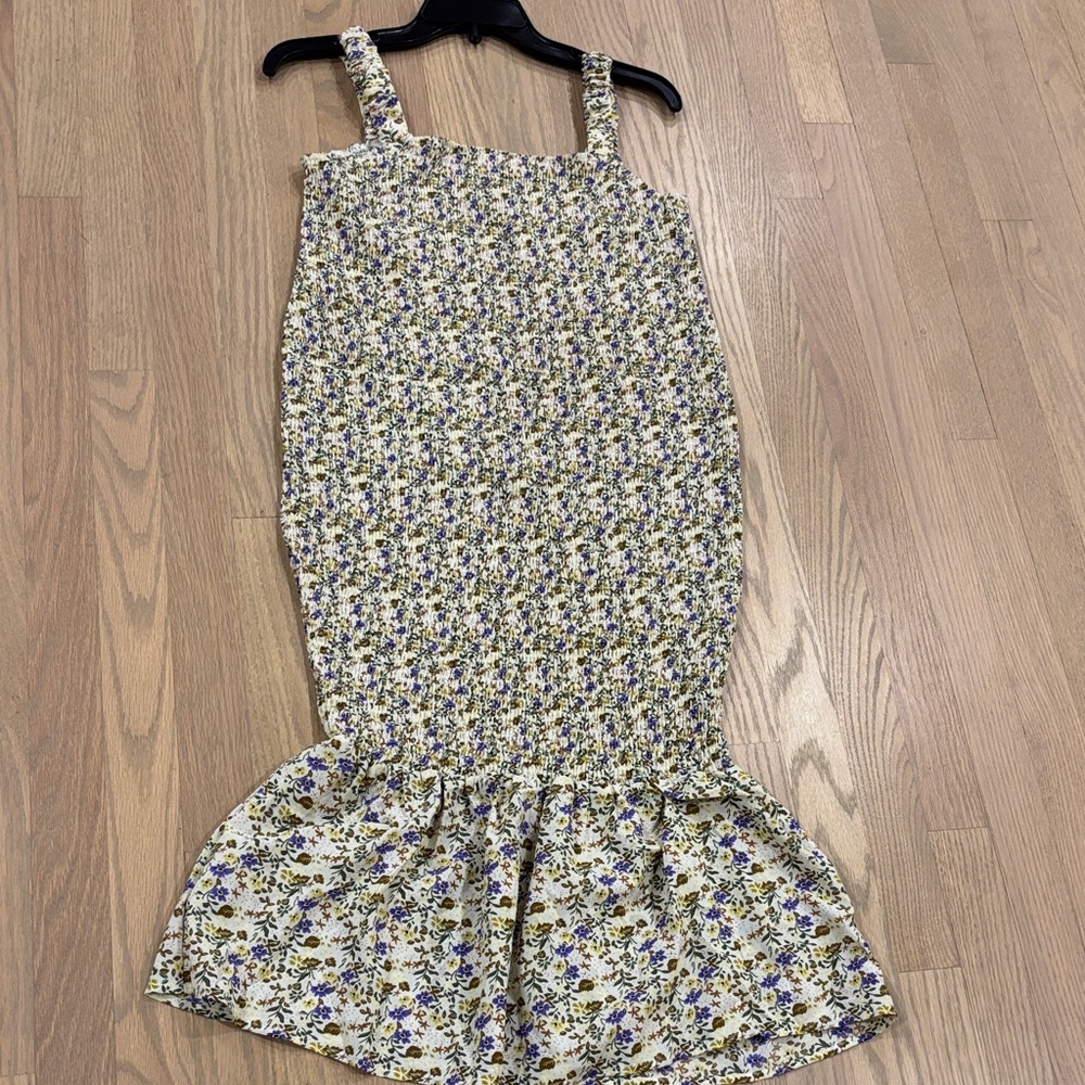 Floral Sleeveless Ruched Smocked Bodycon Midi Dress with Ruffle M